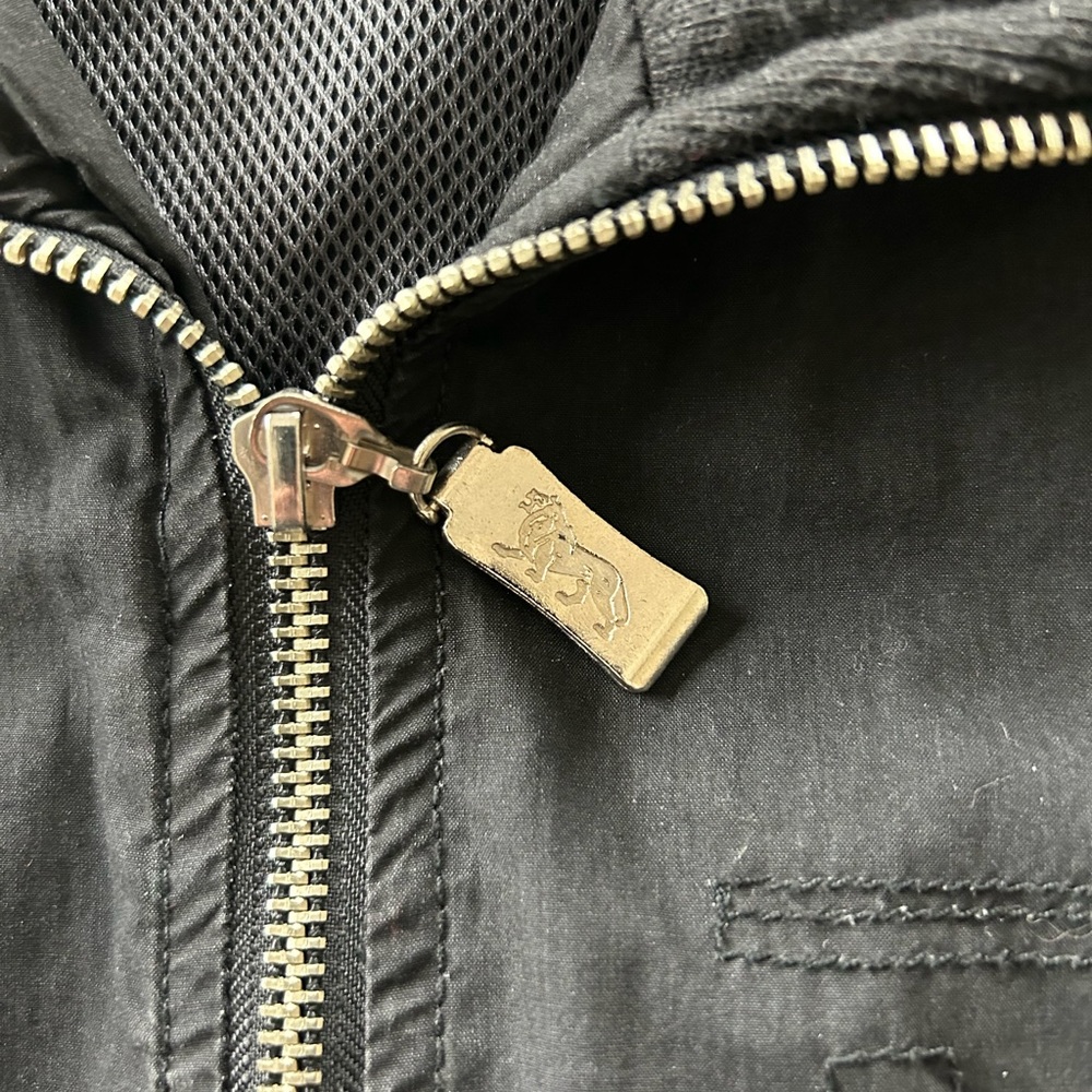 Vintage Lonsdale jacket. Lightly worn, in excellent condition.
Black, size L